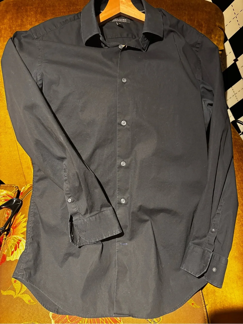 Banana Republic Men's Black Long-Sleeve Dress Shirt